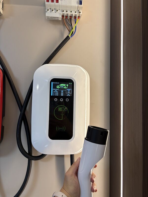 E-mingze 7KW/32A Type 2 Mode 3 AC Charging One Phase Wall-Mounted Charger